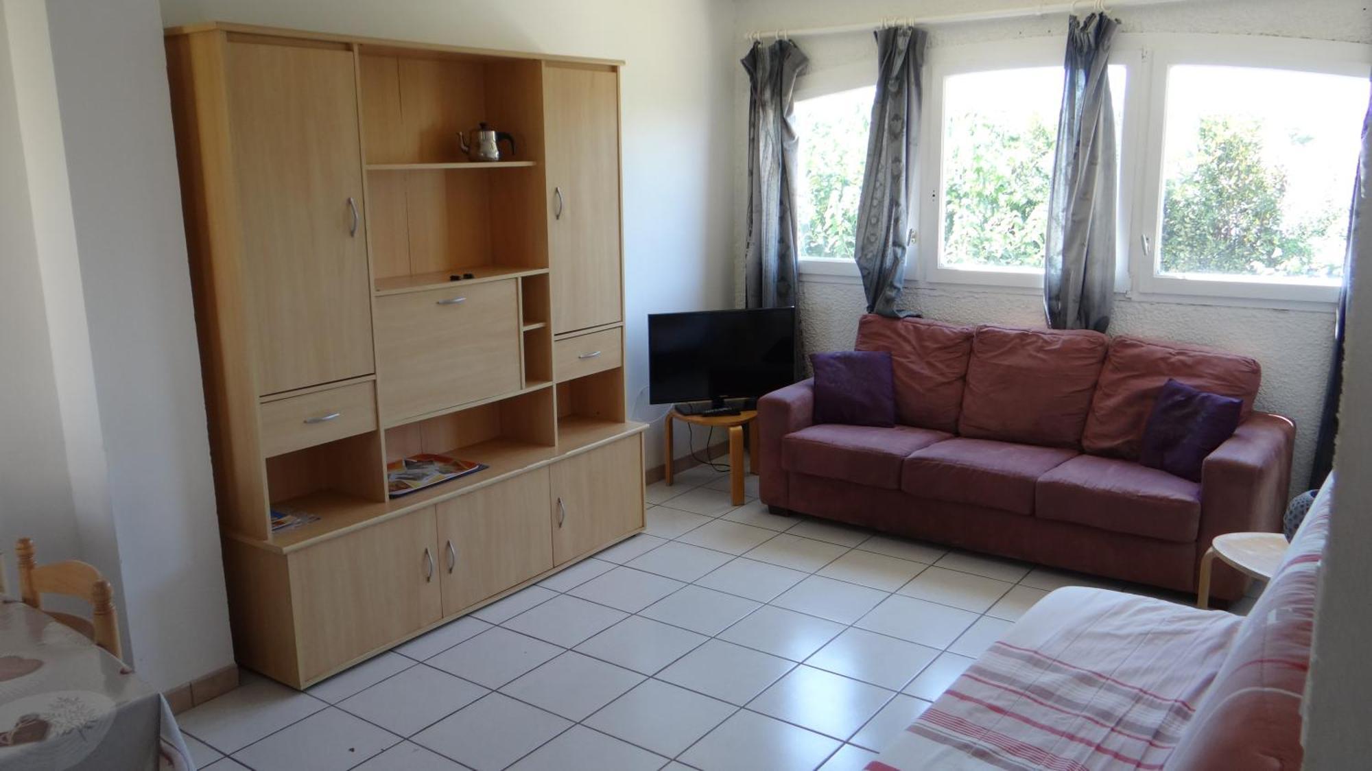 L'Orangeraie Apartment Claira Ruang foto