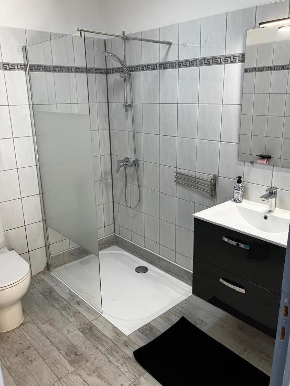 L'Orangeraie Apartment Claira Ruang foto