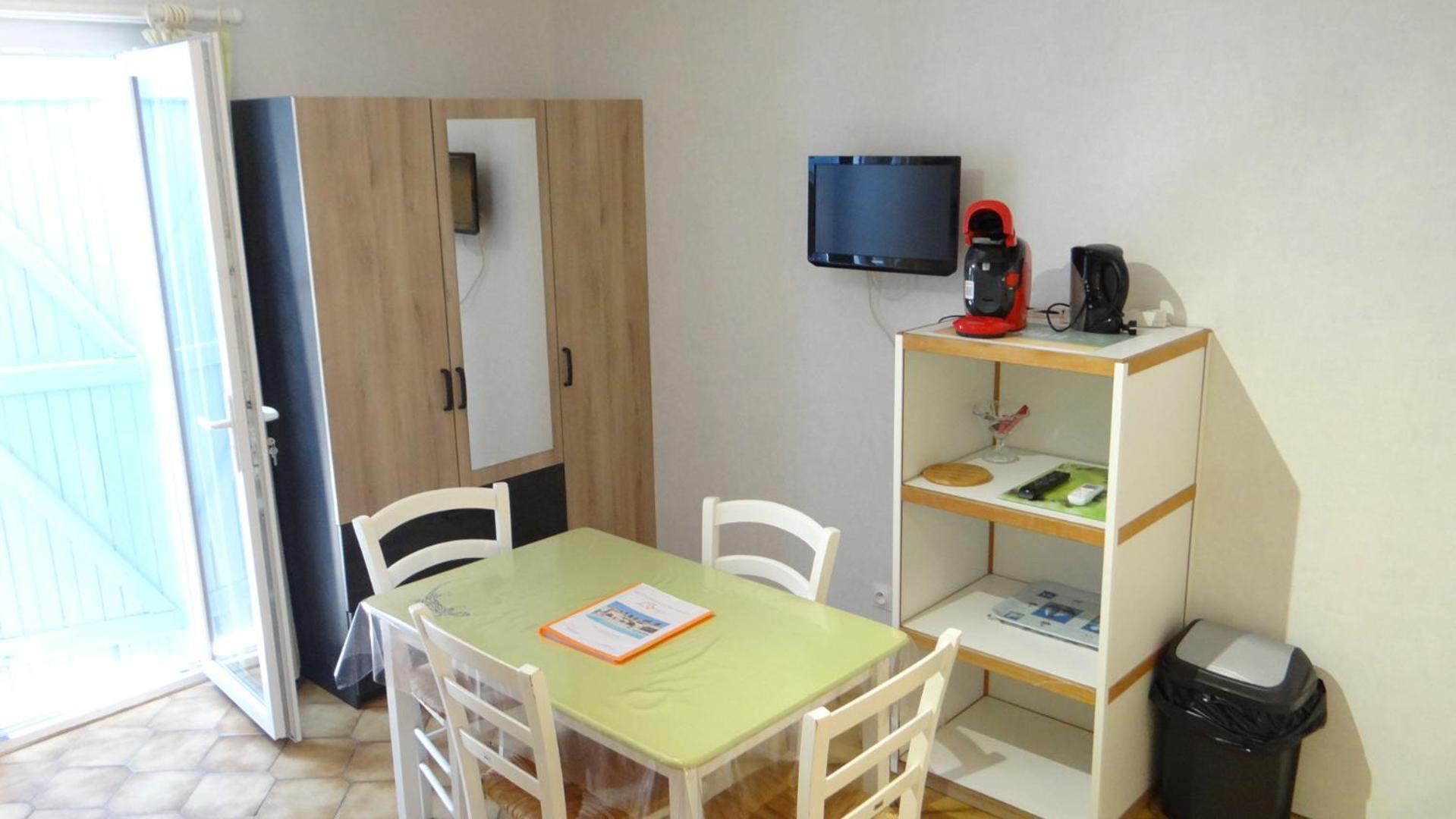 L'Orangeraie Apartment Claira Ruang foto